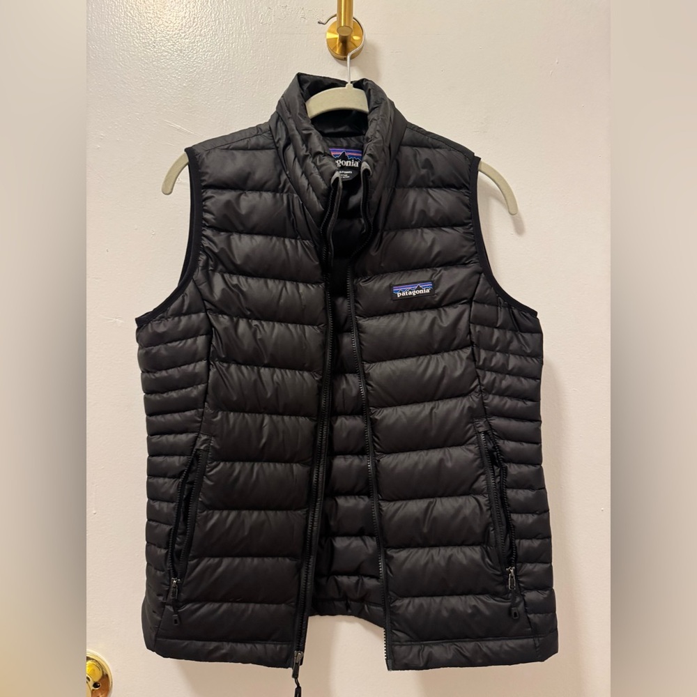 Patagonia Black Women’s Down Sweater Vest Small